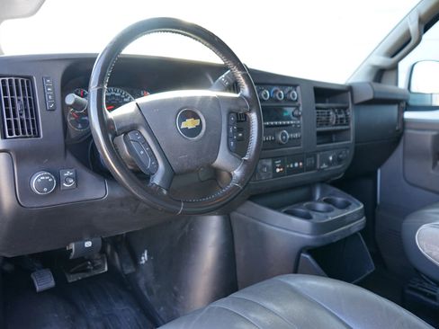 Used 2021 Chevrolet Express 2500 w/ Driver Convenience Package image 18