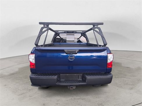 Used 2017 Nissan Titan PRO-4X image 16