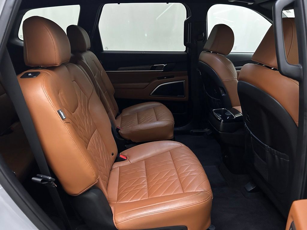 Used 2024 Kia Telluride EX X-Line AWD/4WD image 17
