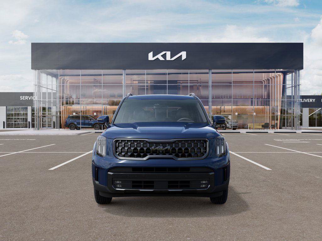 Used 2025 Kia Telluride SX X-Line AWD/4WD image 2