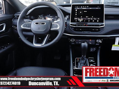 New 2026 Jeep Compass Latitude AWD/4WD image 17