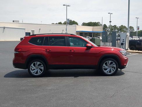 Used 2021 Volkswagen Atlas SE w/ Panoramic Sunroof Package FWD image 9