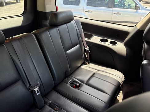 Used 2013 GMC Yukon XL SLT w/ Regional Value Package AWD/4WD image 8