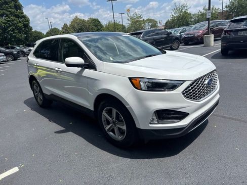 Used 2023 Ford Edge SEL w/ Convenience Package AWD/4WD image 3