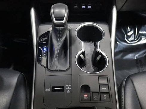 Used 2023 Toyota Highlander XSE image 40