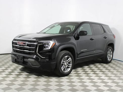 Used 2025 GMC Terrain Elevation AWD/4WD image 3