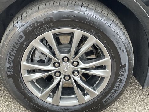 Certified 2023 Cadillac XT5 Premium Luxury w/ Technology Package AWD/4WD image 40