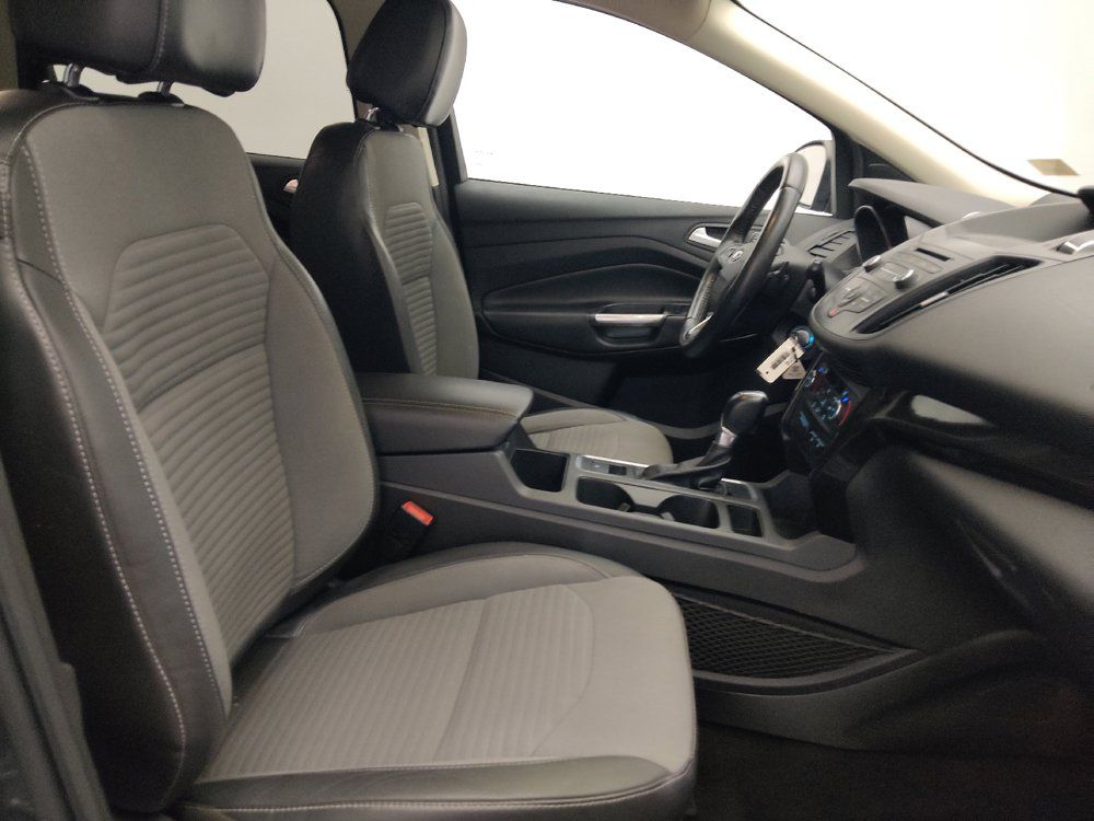 Used 2017 Ford Escape SE w/ SE Sport Appearance Package FWD image 21