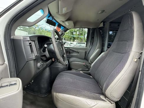 Used 2018 GMC Savana 2500 w/ Driver Convenience Package RWD image 17