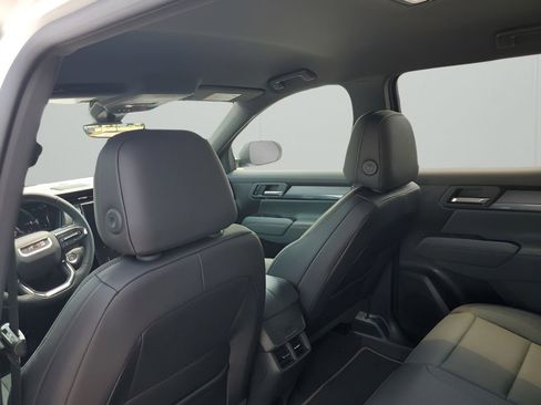 New 2026 GMC Terrain AT4 w/ Technology Package II image 18