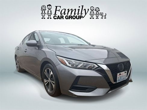 Used 2021 Nissan Sentra SV image 2