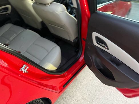 Used 2014 Chevrolet Cruze Diesel image 22