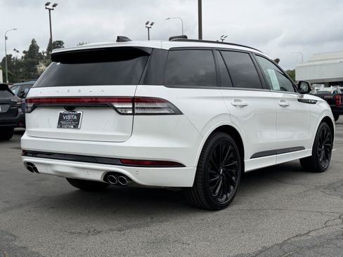 Used 2025 Lincoln Aviator Reserve w/ Equipment Group 201A image 4