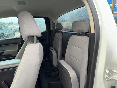 Used 2020 Chevrolet Colorado W/T w/ WT Convenience Package image 11