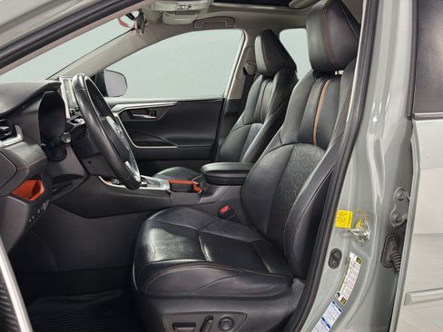 Used 2020 Toyota RAV4 Adventure w/ Convenience Package AWD/4WD image 16