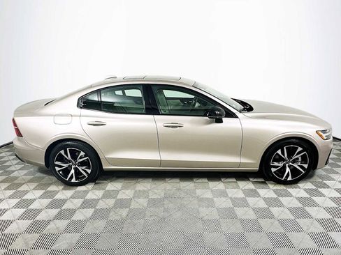 Used 2025 Volvo S60 B5 Core w/ Climate Package image 8