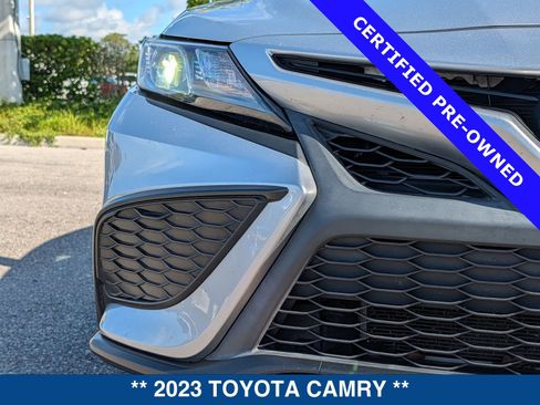 Used 2023 Toyota Camry SE FWD image 10