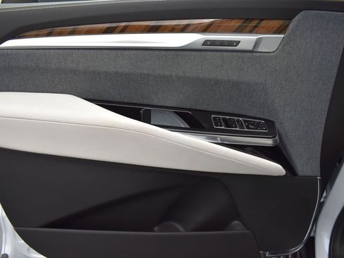 Certified 2026 Cadillac Escalade Platinum Sport w/ LPO, ONYX Package image 13