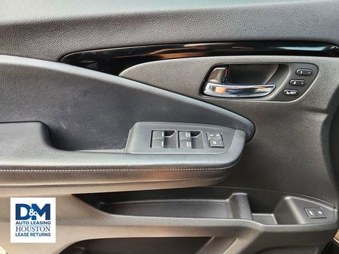 Used 2020 Honda Pilot Touring image 29