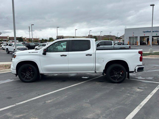 Certified 2023 Chevrolet Silverado 1500 RST w/ Redline Edition AWD/4WD image 2