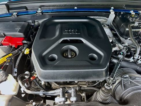 Used 2024 Jeep Wrangler Sport S image 28