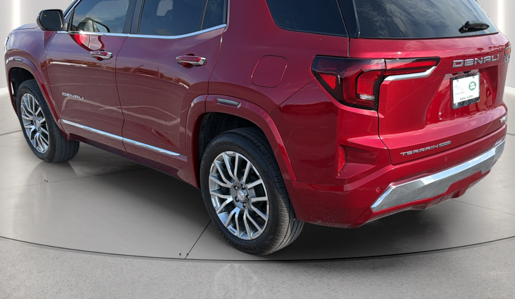 Used 2026 GMC Terrain Denali AWD/4WD image 15