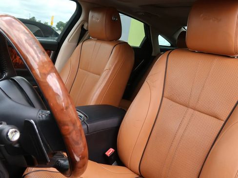 Used 2016 Jaguar XJ R-Sport RWD image 17