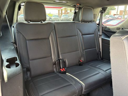 Used 2024 GMC Yukon SLT image 26
