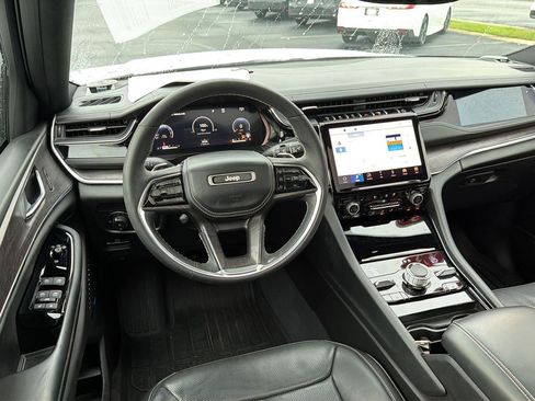 Used 2023 Jeep Grand Cherokee L Overland w/ Rear Seat Video Group I AWD/4WD image 21