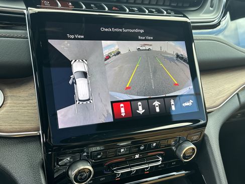 Used 2024 Jeep Grand Cherokee Summit w/ Adv Protech Group IV image 35