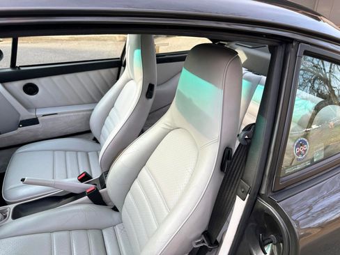 Used 1992 Porsche 911 GT3 RS image 24