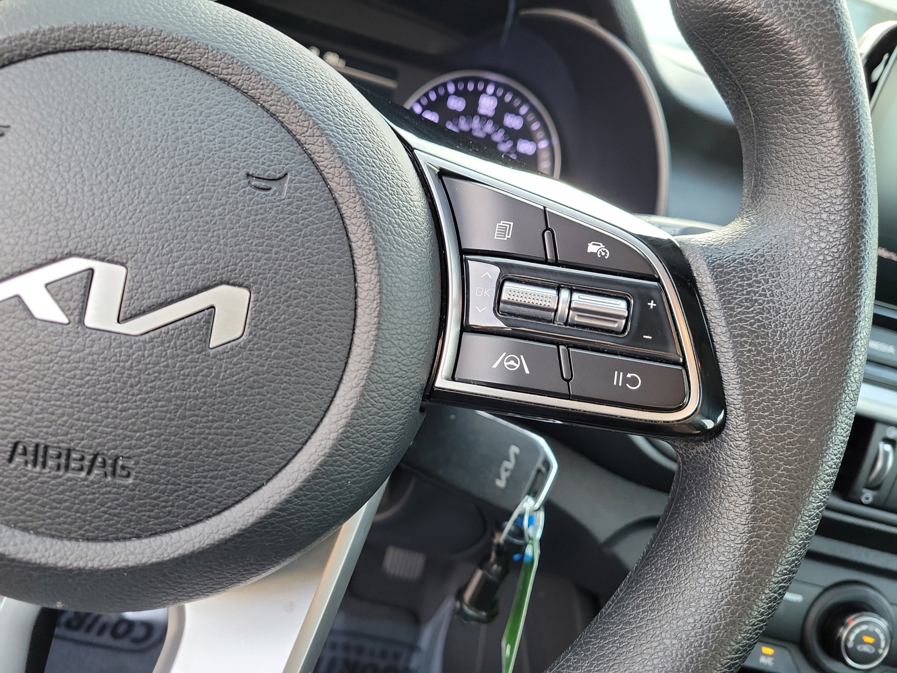 Used 2024 Kia Forte LXS w/ LXS Technology Package FWD image 24