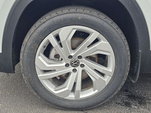 Used 2023 Volkswagen Atlas SE AWD/4WD image 8