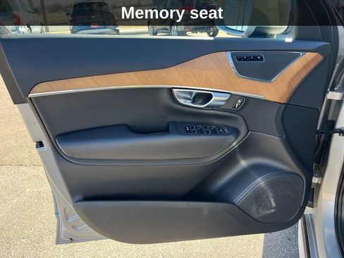 Used 2024 Volvo XC90 B5 Plus image 13