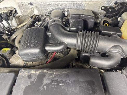 Used 2013 Ford Expedition EL XLT image 9