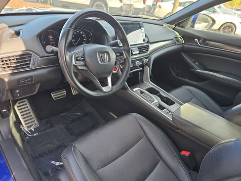 Used 2019 Honda Accord Sport image 15
