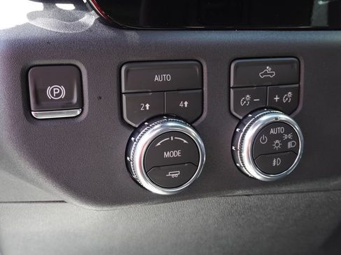 Certified 2026 GMC Sierra 1500 Elevation AWD/4WD image 18