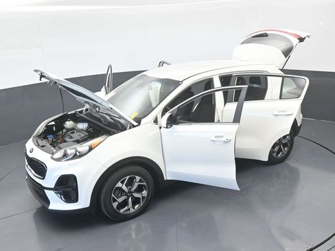 Used 2020 Kia Sportage LX image 58