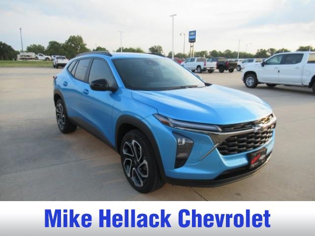 Used 2026 Chevrolet Trax RS FWD image 1