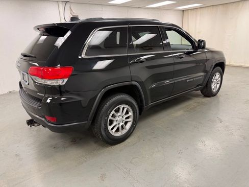 Used 2018 Jeep Grand Cherokee Laredo AWD/4WD image 6