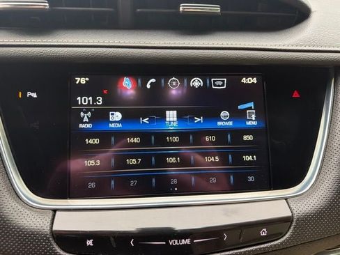 Used 2017 Cadillac XT5 FWD image 11