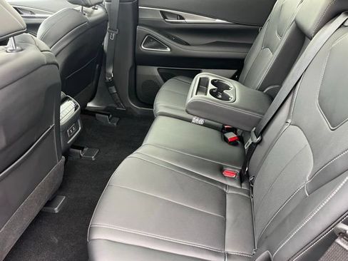 Certified 2026 INFINITI QX60 Luxe w/ Family Package AWD/4WD image 27