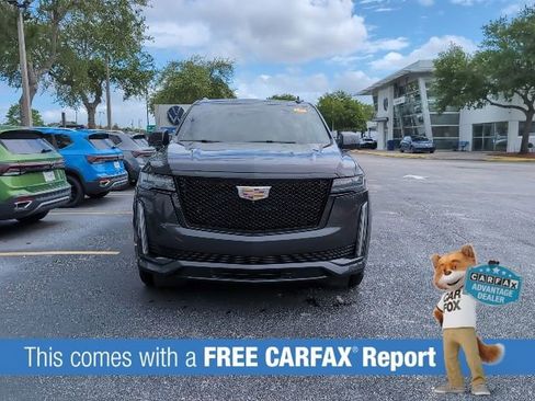 Used 2022 Cadillac Escalade ESV Sport Platinum image 2