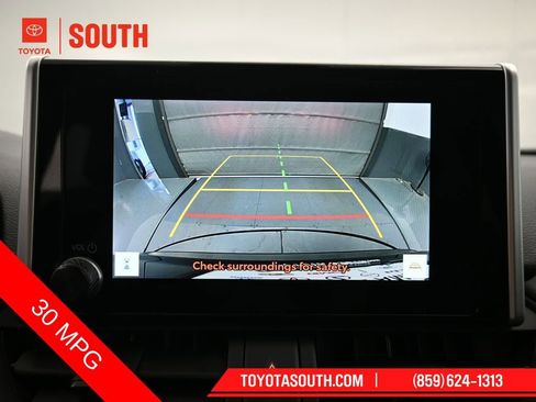 Used 2024 Toyota RAV4 XLE image 17