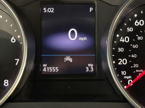 Used 2020 Volkswagen Tiguan SE R-Line FWD image 22