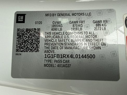 Used 2020 Chevrolet Camaro LT RWD image 47