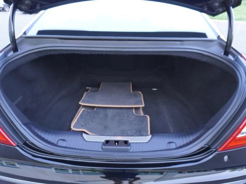 Used 2012 Jaguar XJ Supercharged RWD image 25