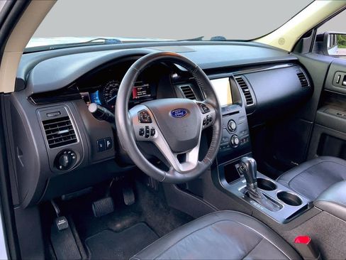 Used 2018 Ford Flex SEL w/ Equipment Group 202A AWD/4WD image 18