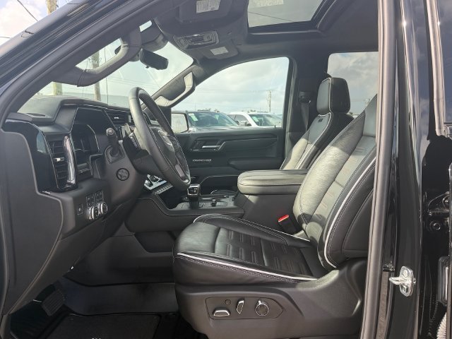 Used 2025 GMC Sierra 1500 AT4X AWD/4WD image 10