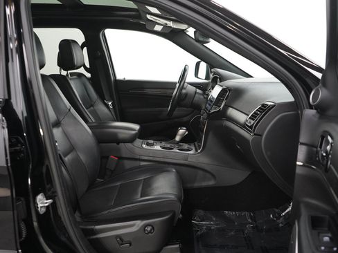 Used 2019 Jeep Grand Cherokee High Altitude AWD/4WD image 11
